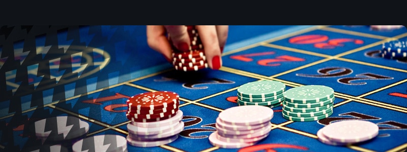 placing roulette bets on the table